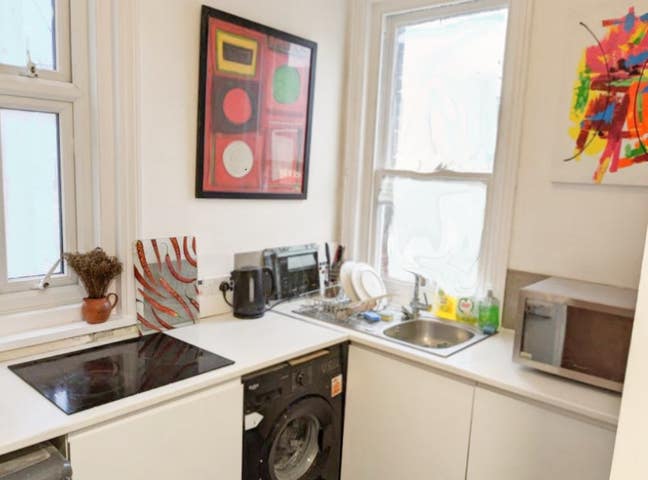 St Albans - Only Two Minutes Walk Thameslink Main Photo