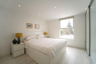 Brentford Station - Large Double & Ensuite Main Photo