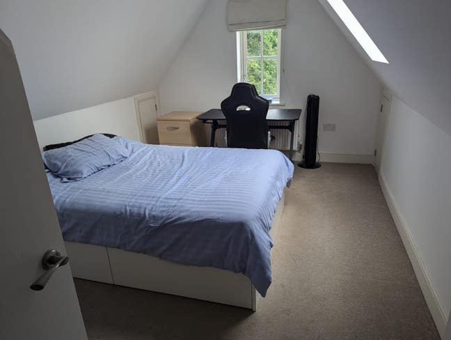 Double room with shared bathroom  Main Photo