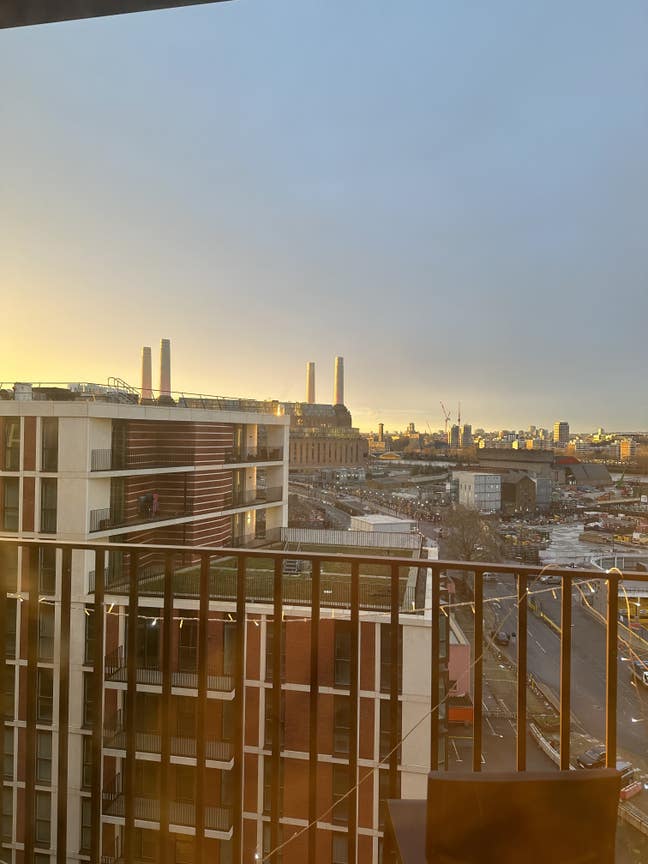 Double bed Battersea power station  Main Photo