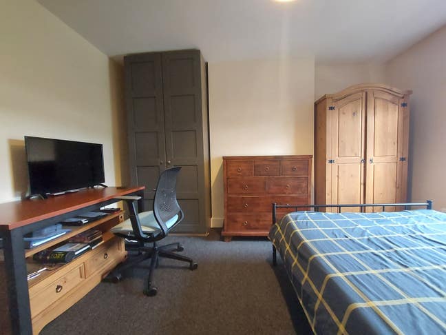 Furnished Double Room Available in Parkstone Main Photo