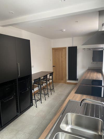Five spacious brand new rooms Main Photo