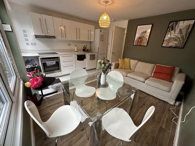 Shepherds Bush rooms clean and tidy house Main Photo