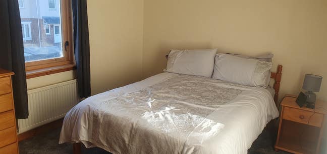 Double room To let in a detatched house in Alloa Main Photo
