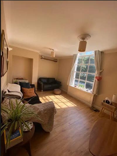 First floor one bed flat with shared garden Main Photo