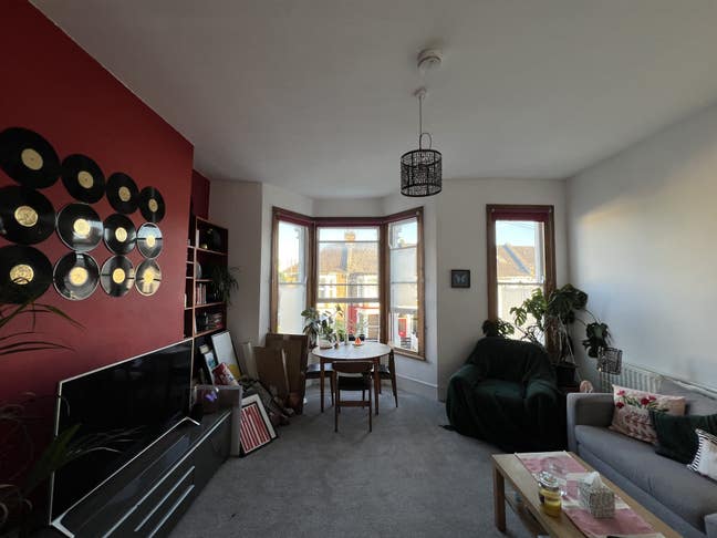 Super cheap cozy double in Willesden Junction Main Photo