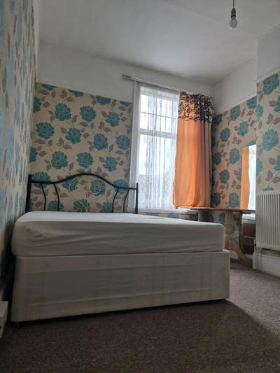 Bedroom For Rent &pound;650 - &pound;850 Main Photo