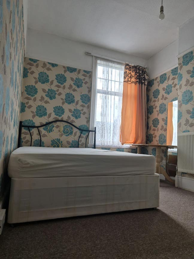 Bedroom For Rent &pound;650 - &pound;850 Main Photo