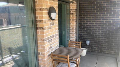 One bedroom flat (sleeps two comfortably) in SE14 Main Photo