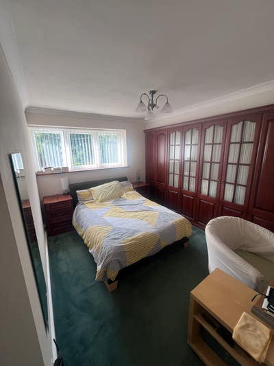 Double bedroom furnished in beautiful village Main Photo