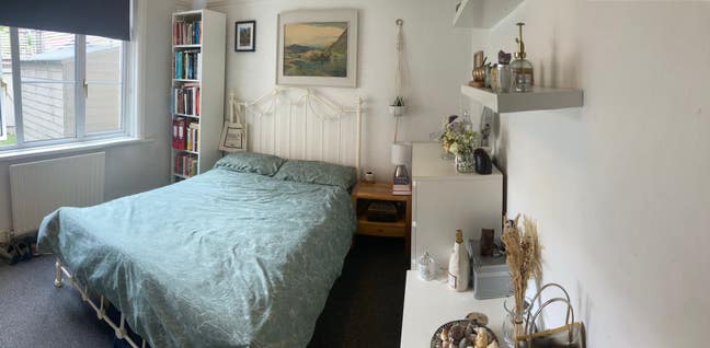 Ground floor flat in a quiet area in Earlsfield Main Photo