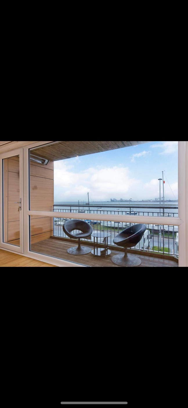 Stunning 2 bedroom sea view apartment  Main Photo