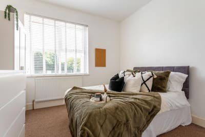 Charming Double Room, All Bills Included Main Photo