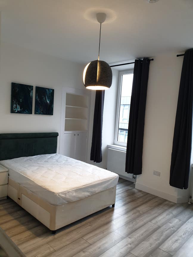 Modern and bright self contained studio £575 Main Photo