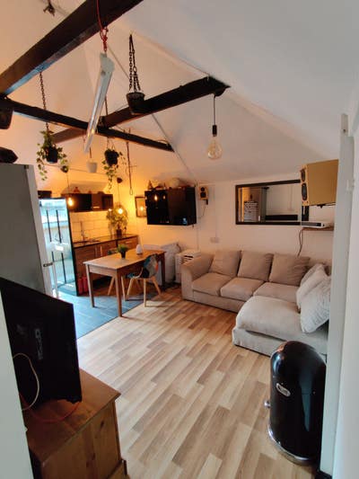 2bed warehouse flat in Hackney Wick-rented whole Main Photo