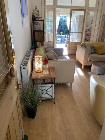 Mon to Fri. g/ floor 2 bed Garden Flat Double room Main Photo