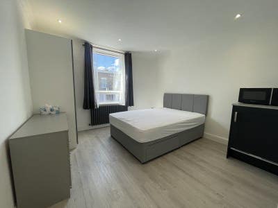 En-suite room in new house( Maida vale W9) Main Photo