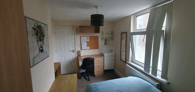 Rooms available in Preston city centre 6 bed HMO Main Photo