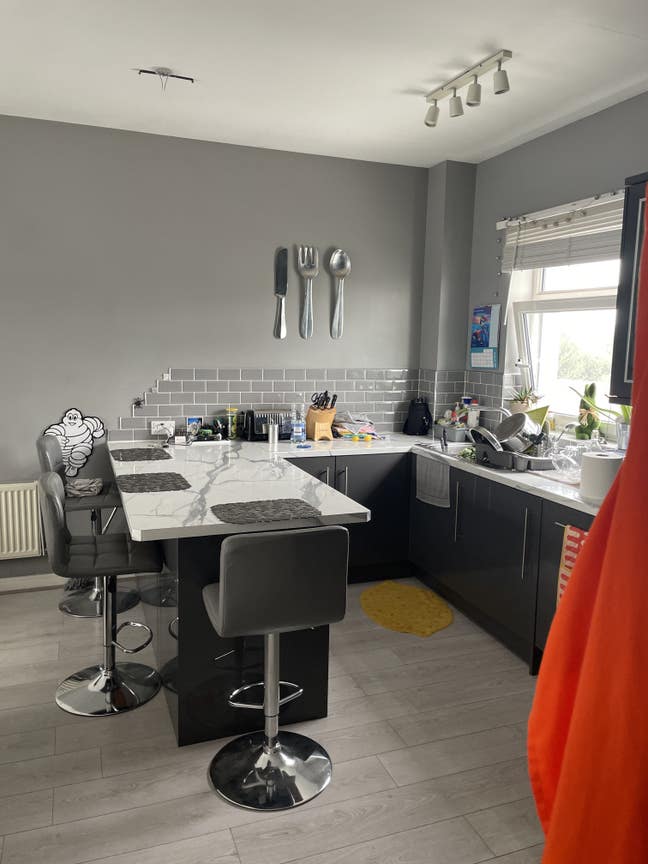 Spacious flat  Main Photo