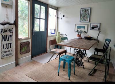 Large light double room Main Photo