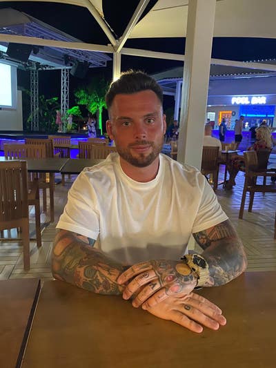 Hi I’m starting work at Fawley oil refinery Main Photo