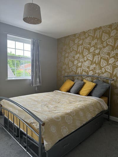 Double Bedrooms for Professionals Main Photo