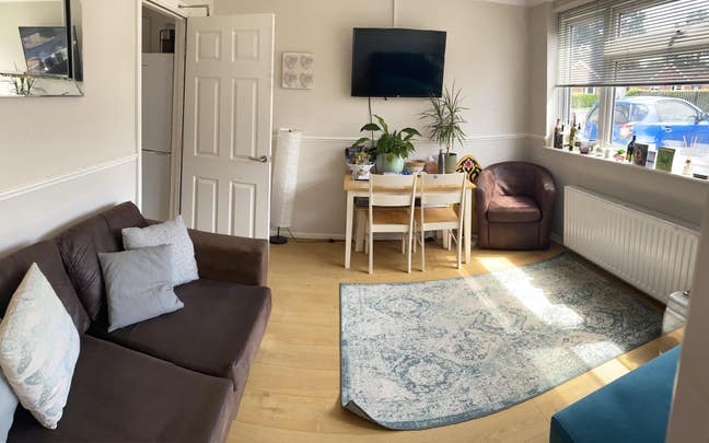 Great Solihull House Share for Young Professionals Main Photo