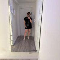 I am a female aged 32 I am looking for a doub... Main Photo