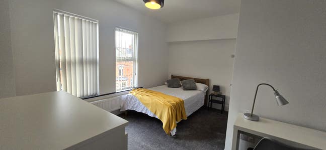 Fully Refurbished 5-Bedroom Shared House in NG15 Main Photo