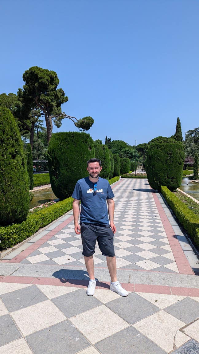 Professional Looking for Flat/Flatmates in Glasgow Main Photo