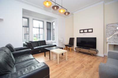 Double Bedrooms Bills Included Student House Main Photo