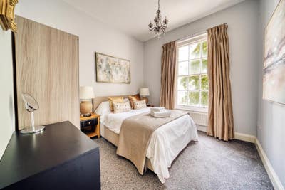 Whole Flat to Rent in prime location Gloucester  Main Photo