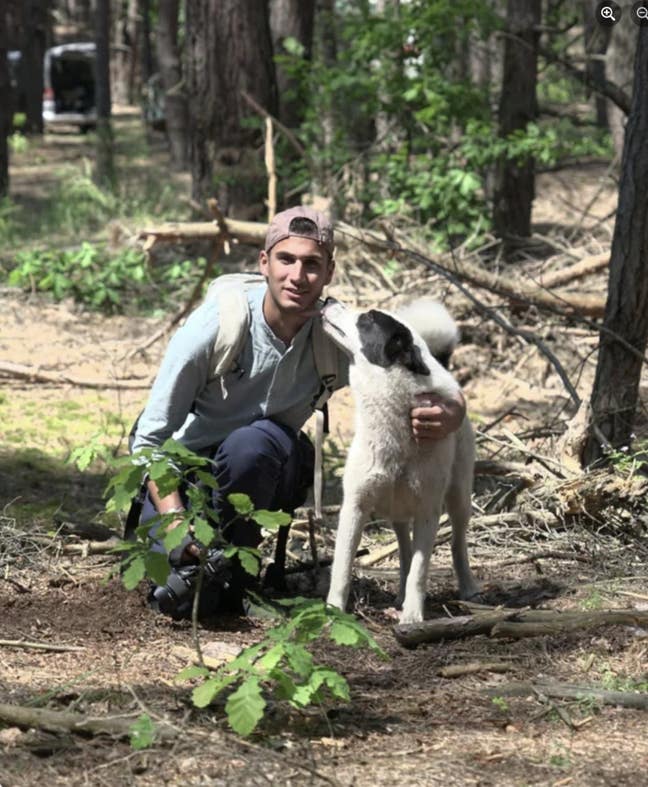 London professional looking for Zone 1 room Main Photo