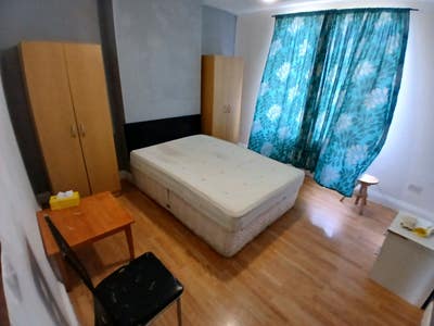 Double Room with All Bills inc. in East Croydon Main Photo