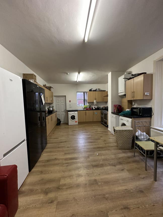 Available now ensuite Fenham room &pound;120pw inc bills Main Photo