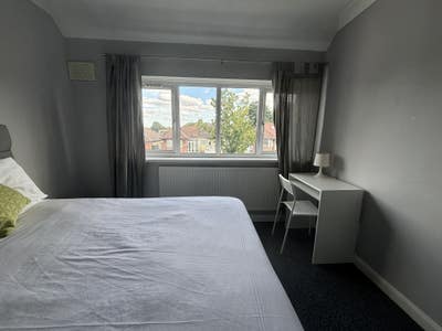 2 rooms in beautiful home B44 Great Barr/Kingstand Main Photo