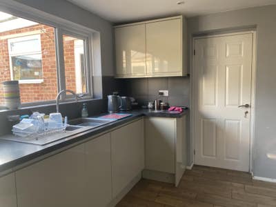 2 rooms to let in 4 bed house - Landlady lives in. Main Photo