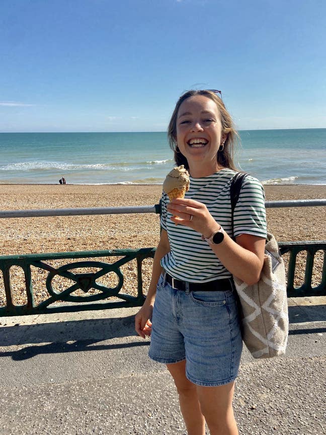 Female professional and Dog 🐾 Main Photo