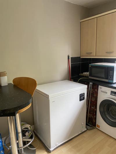 Lovely double room to let Main Photo