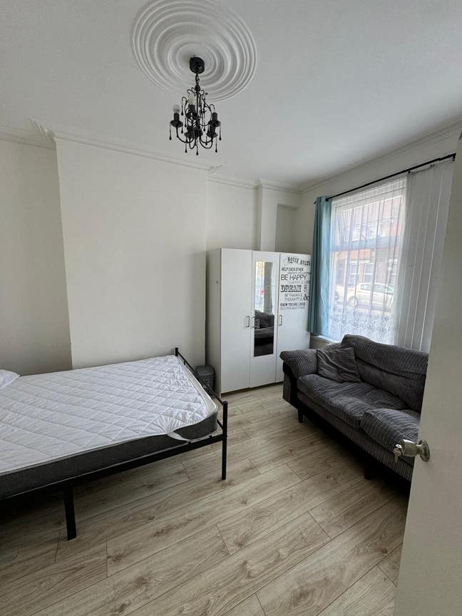 Double room for a person at Totthenham hale Main Photo