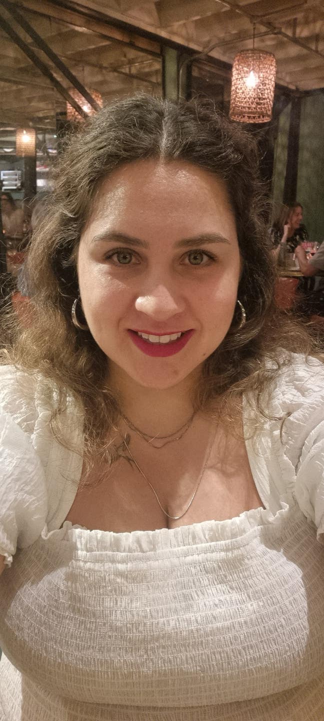 Professional looking for a room in Cambridge Main Photo