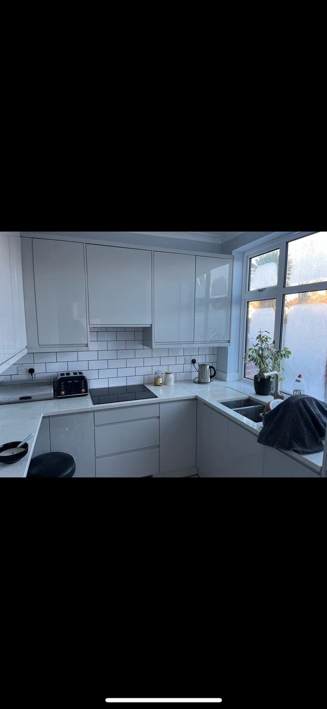 Single furnished room Main Photo