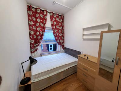 Room in Liverpool Street area  Main Photo