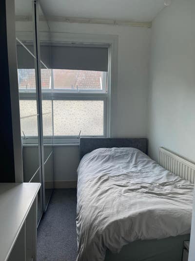 Single bedroom  Main Photo