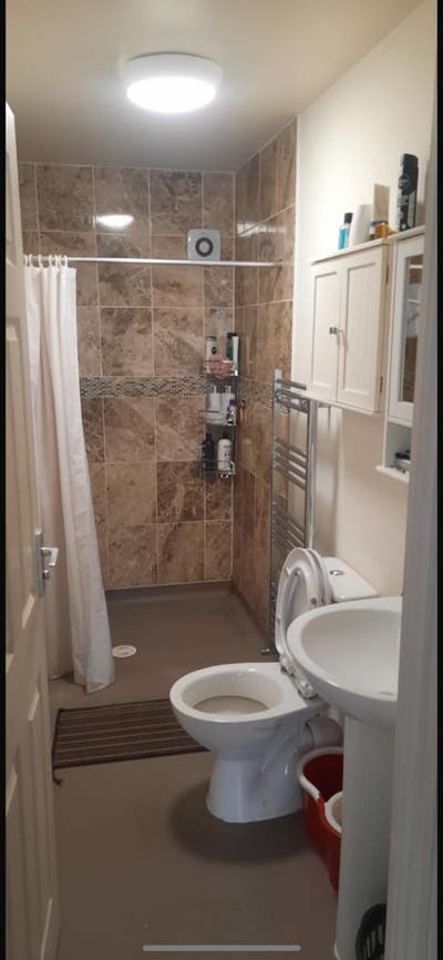 Room to rent  Canvey Island  Main Photo
