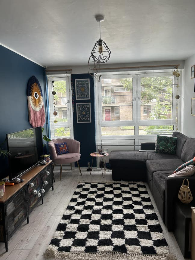 SHORT TERM: Large double room in house in SE  Main Photo