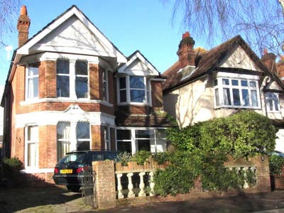 First Floor Double Ensuite Bedroom - Upper Shirley Main Photo