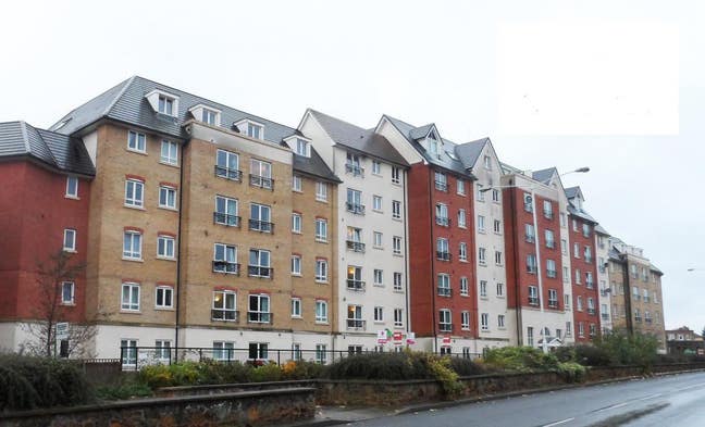 2 Bedroom Apartment -Alpha House Main Photo