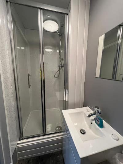  Room  in  Melton  Road  Leicester  LE4 Main Photo