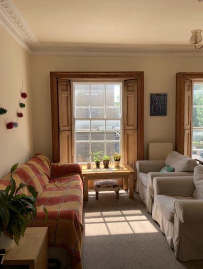 One room in amazing Mile End house  Main Photo